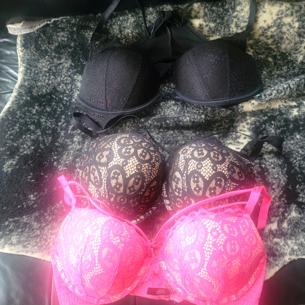 Victoria secret 34 D bras lot